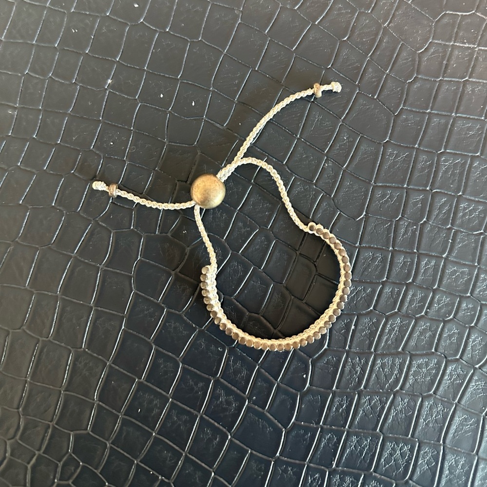 Elegant Gold Beaded Bracelet